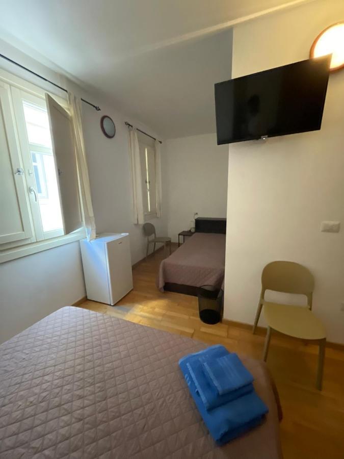 Il Vicoletto Guest House Porto Torres Exterior photo